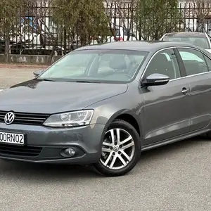 Volkswagen Jetta, 2011