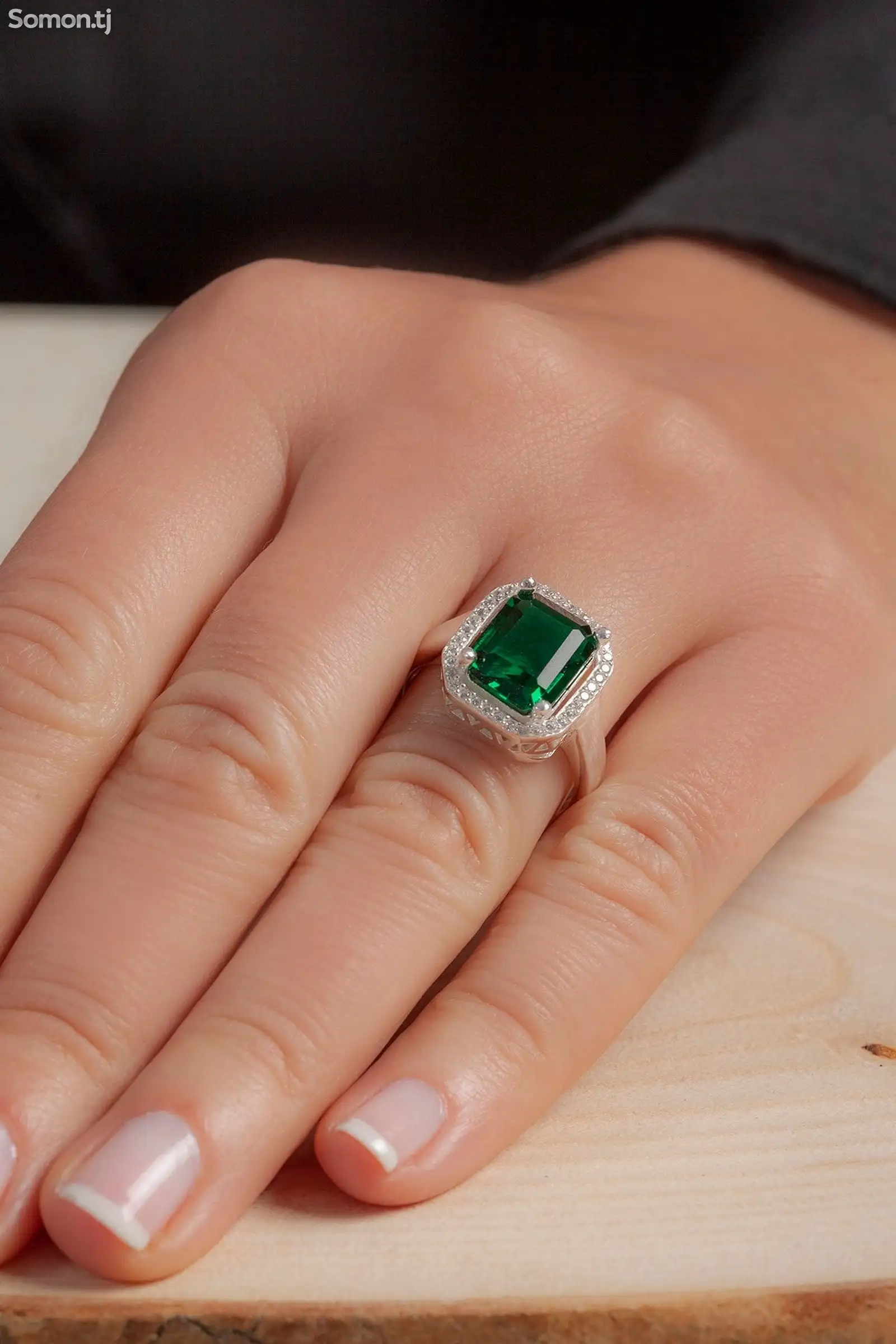 Серебряное кольцо Tmec Silver Square Emerald Green Stone для женщин