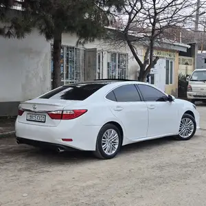 Lexus ES series, 2013