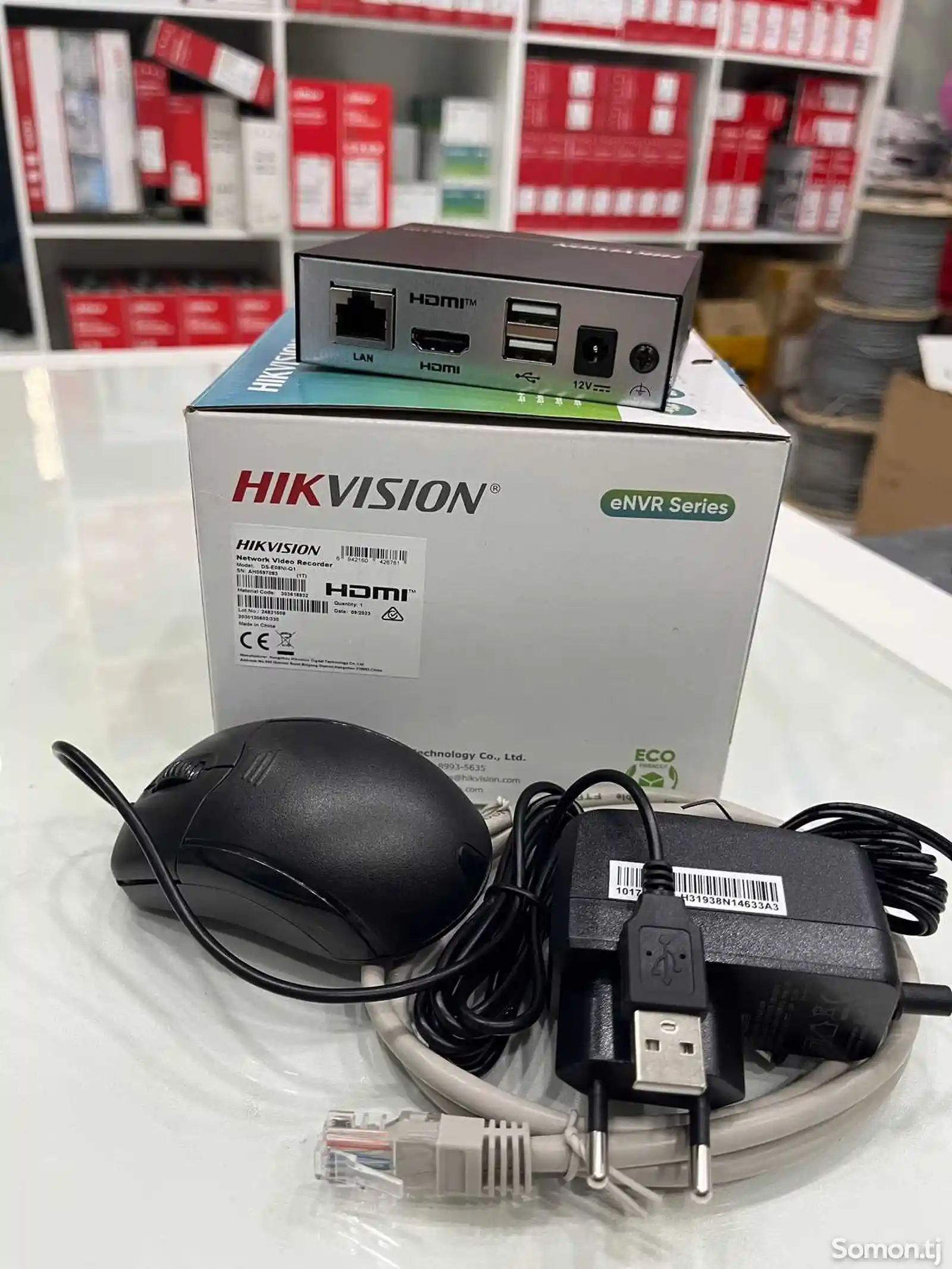 IP мини Видеорегистратор Hikvision DS-E08NI-Q1 SSD 1TB-2
