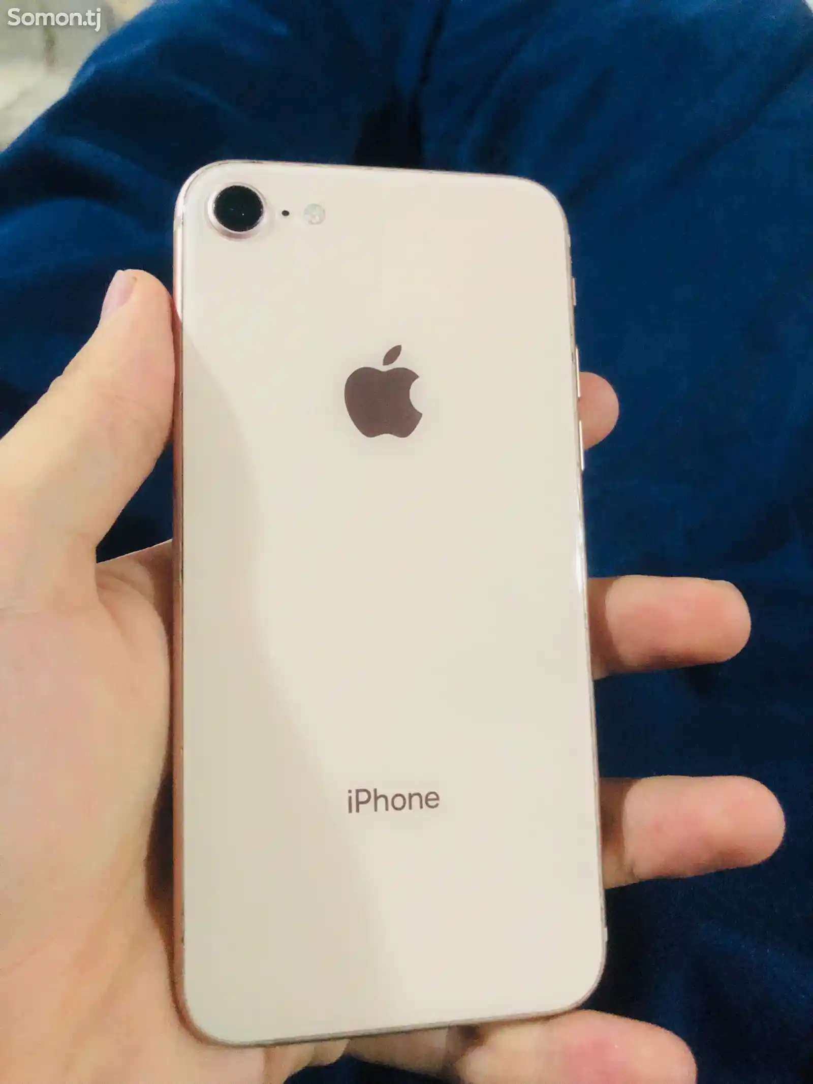 Apple iPhone 8, 64 gb, Gold-1