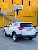 Toyota RAV 4, 2015-4