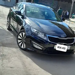 Kia K5, 2011