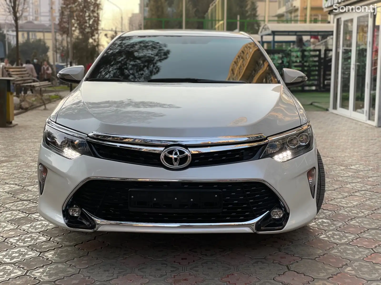 Toyota Camry, 2015-1