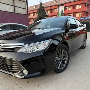 Toyota Camry, 2015