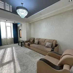 2-комн. квартира, 13 этаж, 64м², Шохмансур