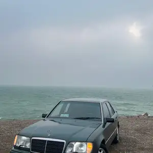 Mercedes-Benz W124, 1993