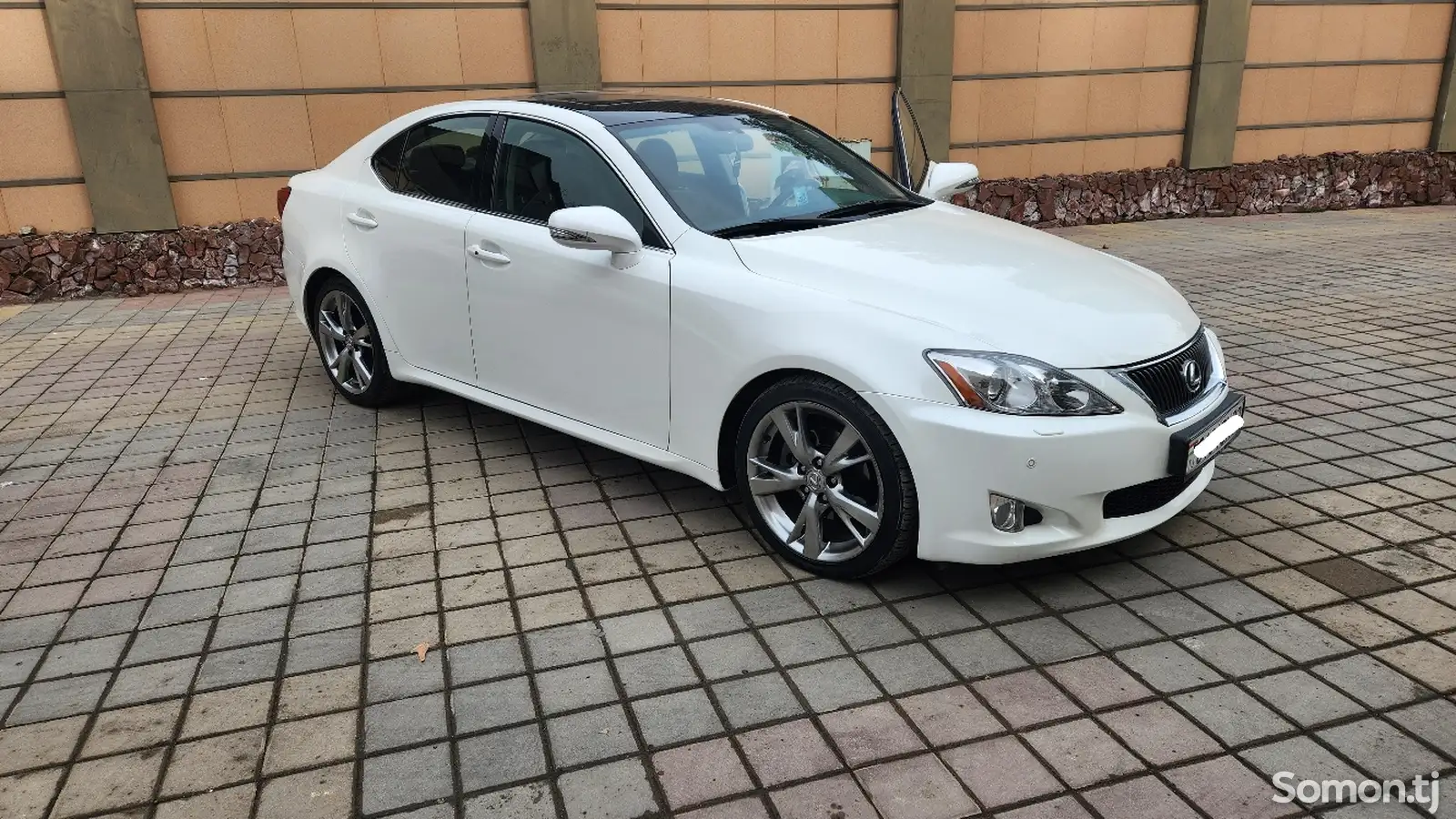 Lexus IS series, 2009-1