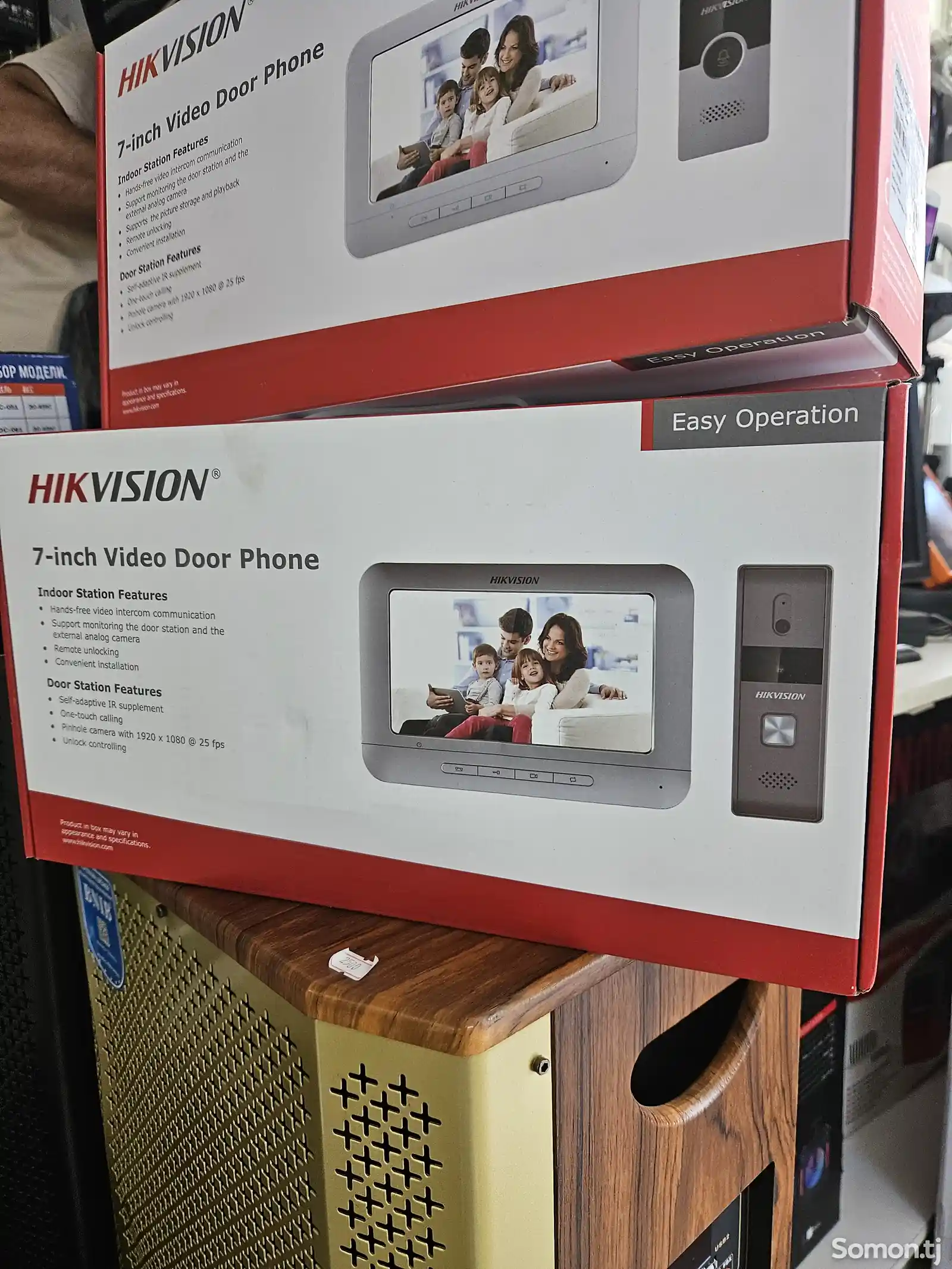 Видеодомофон Hikvision DS-KIS 203-8