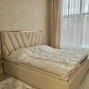 Кровать для спальни на заказ