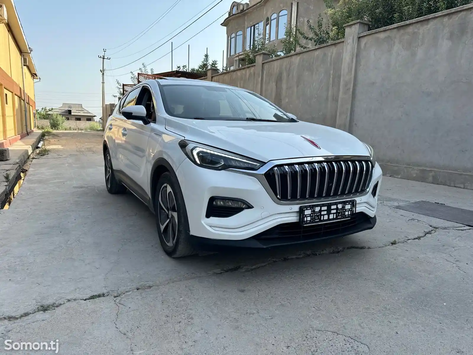 Hongqi E-HS3, 2019-6