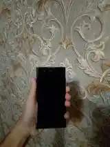 Смартфон Sony Xperia-4