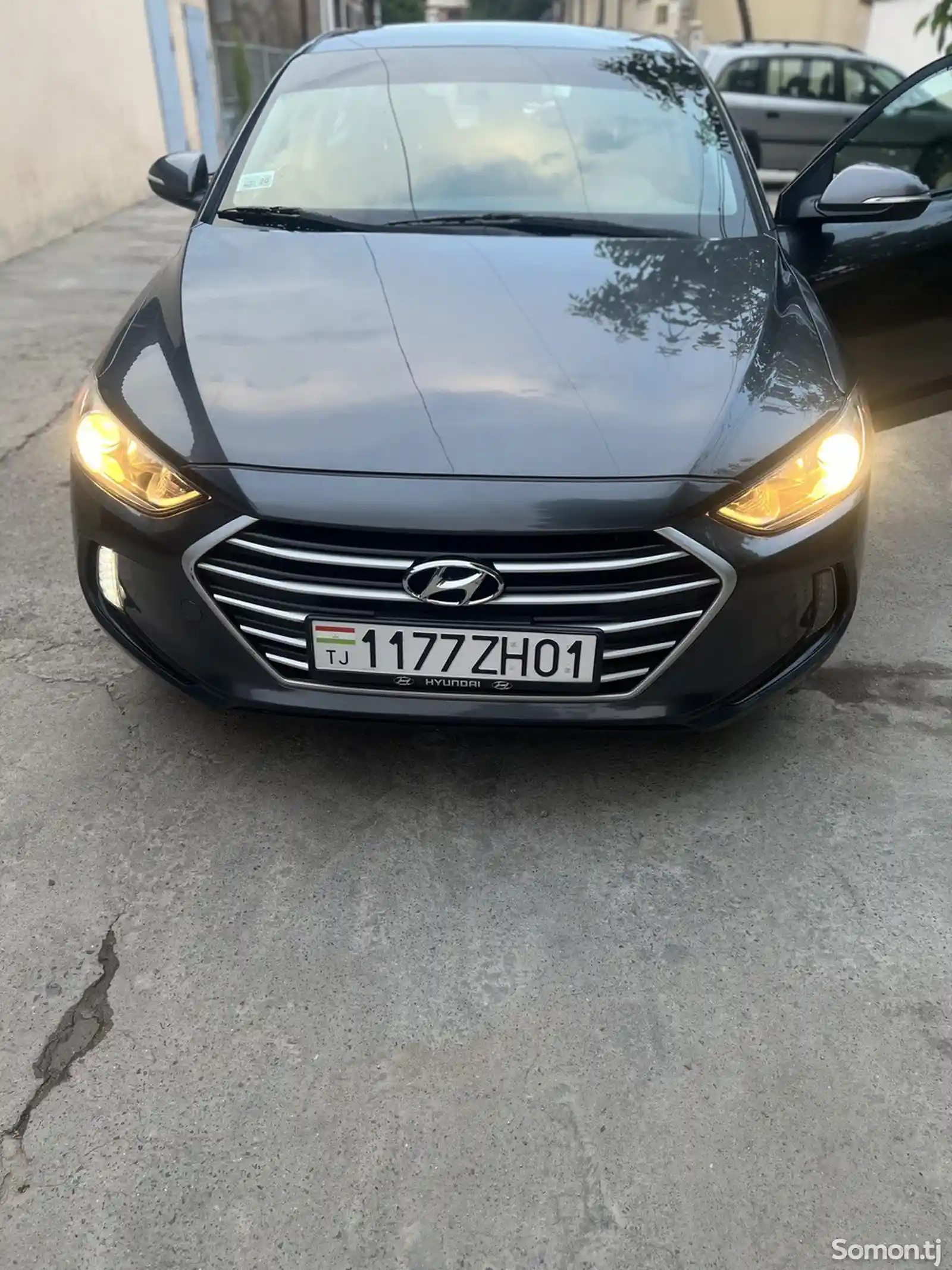 Hyundai Elantra, 2017-6