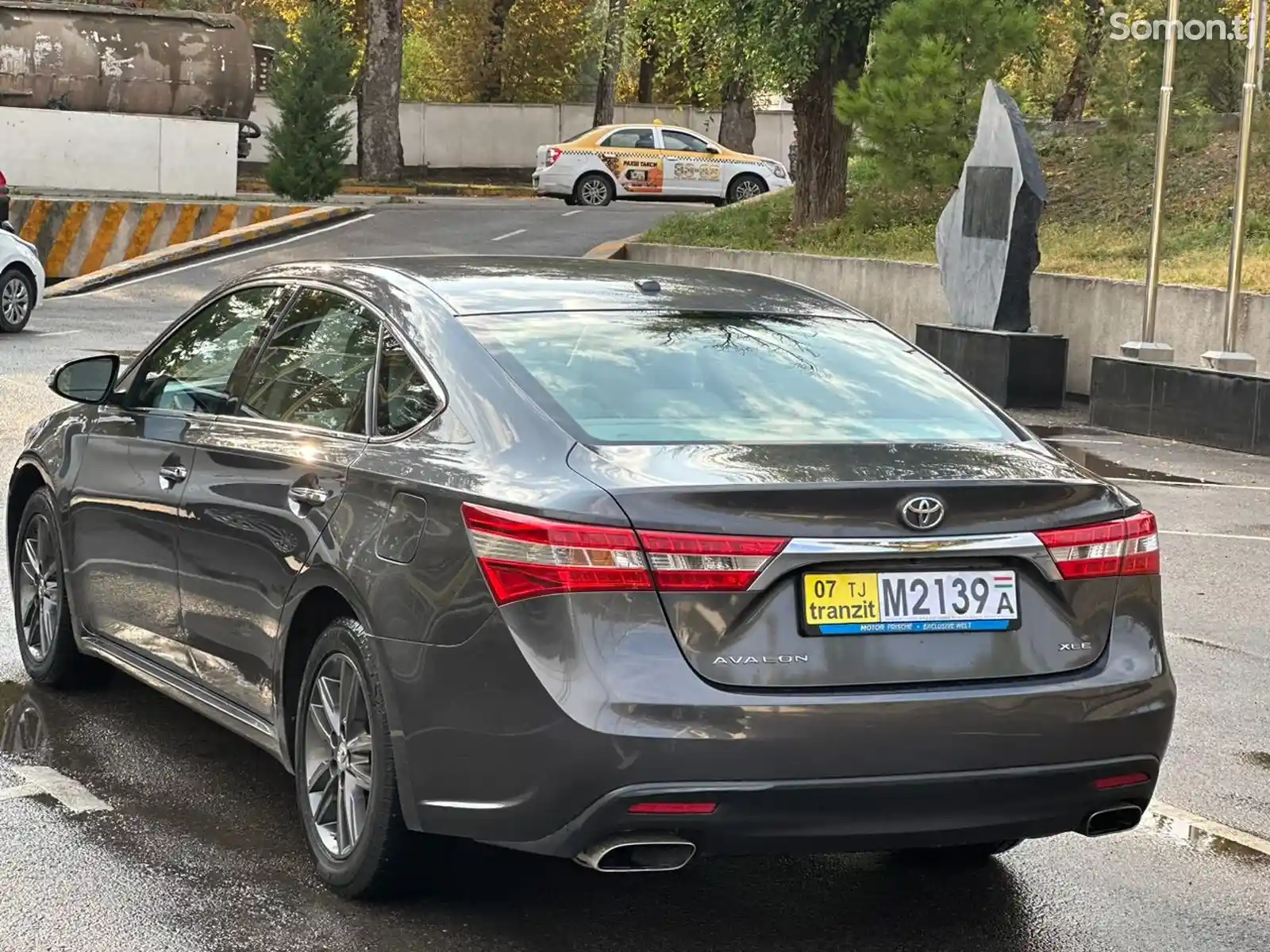 Toyota Avalon, 2015-10