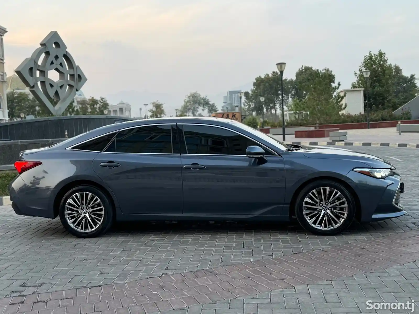 Toyota Avalon, 2020-5