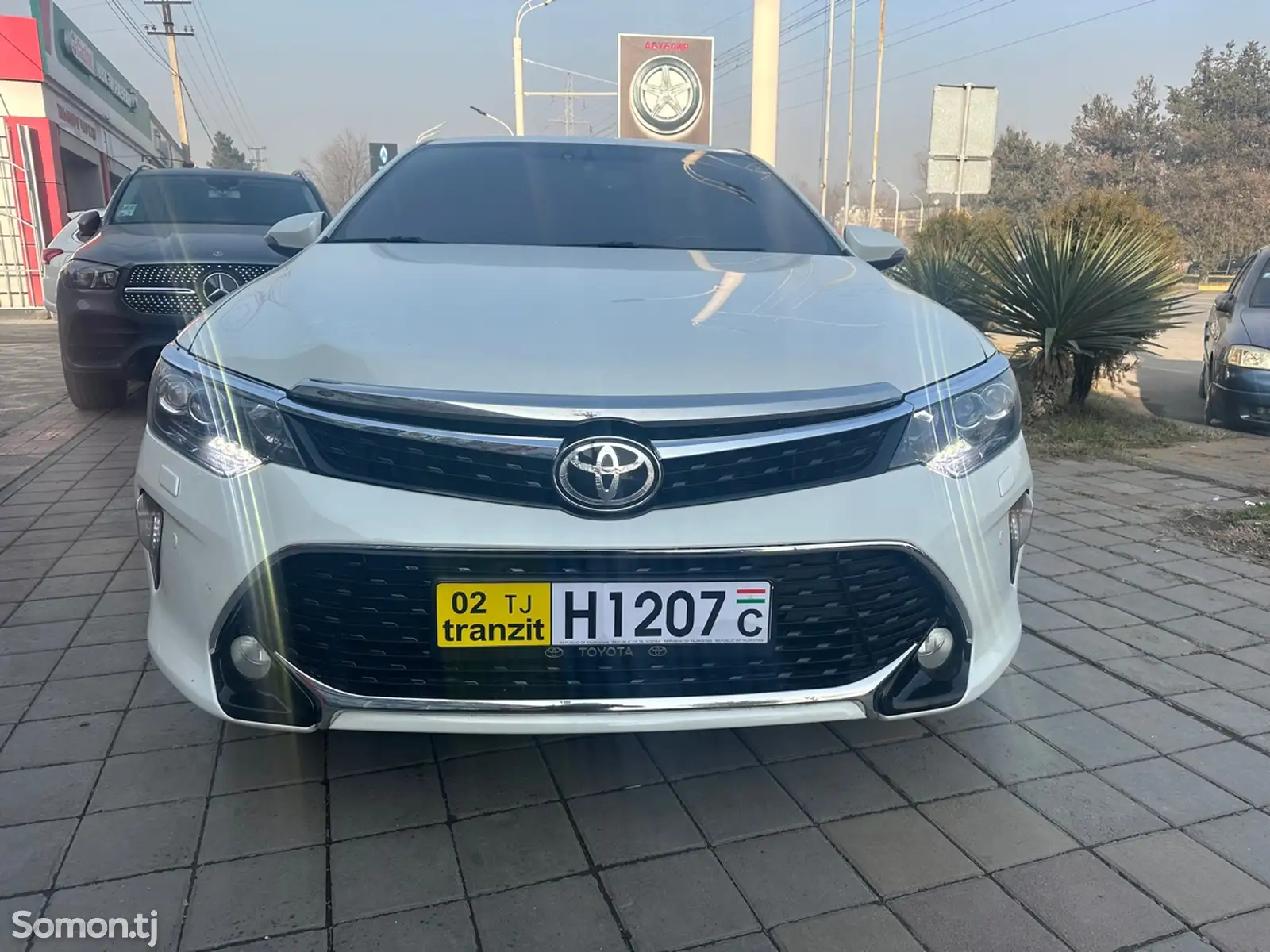 Toyota Camry, 2016-1