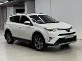 Toyota RAV 4, 2018-2