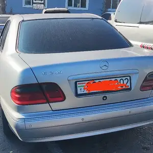 Mercedes-Benz E class, 2000