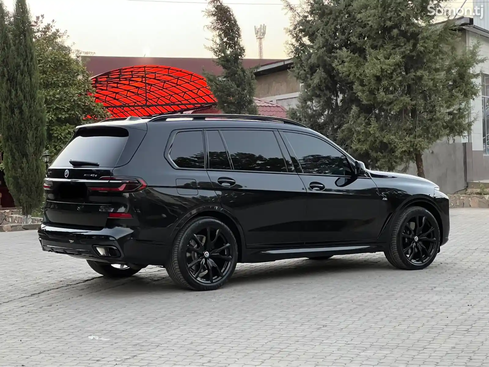 BMW X7, 2023-4