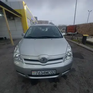 Toyota Corolla Verso, 2007