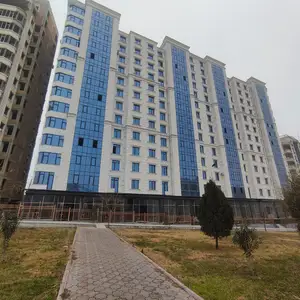 3-комн. квартира, 10 этаж, 93 м², 20мкр