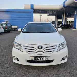 Toyota Camry, 2010