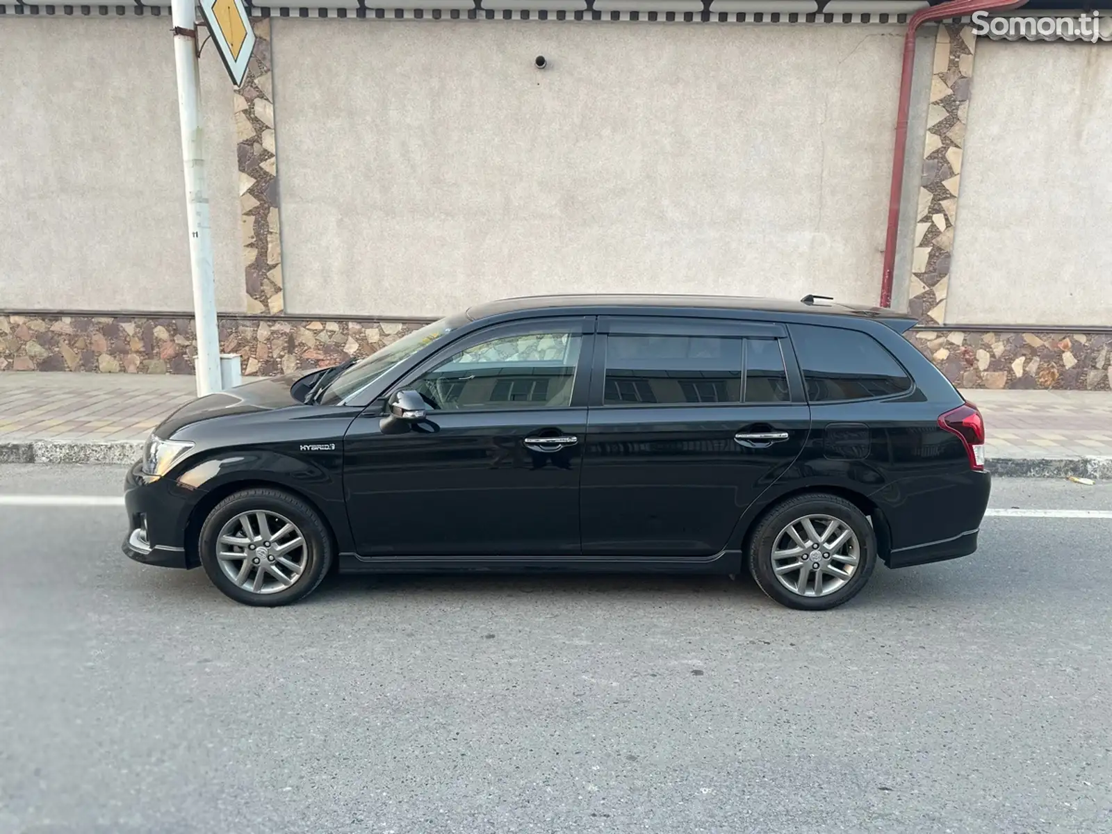 Toyota Fielder, 2015-2