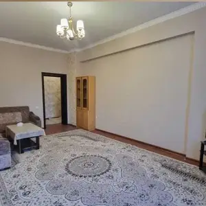 2-комн. квартира, 3 этаж, 85м², 92мкр