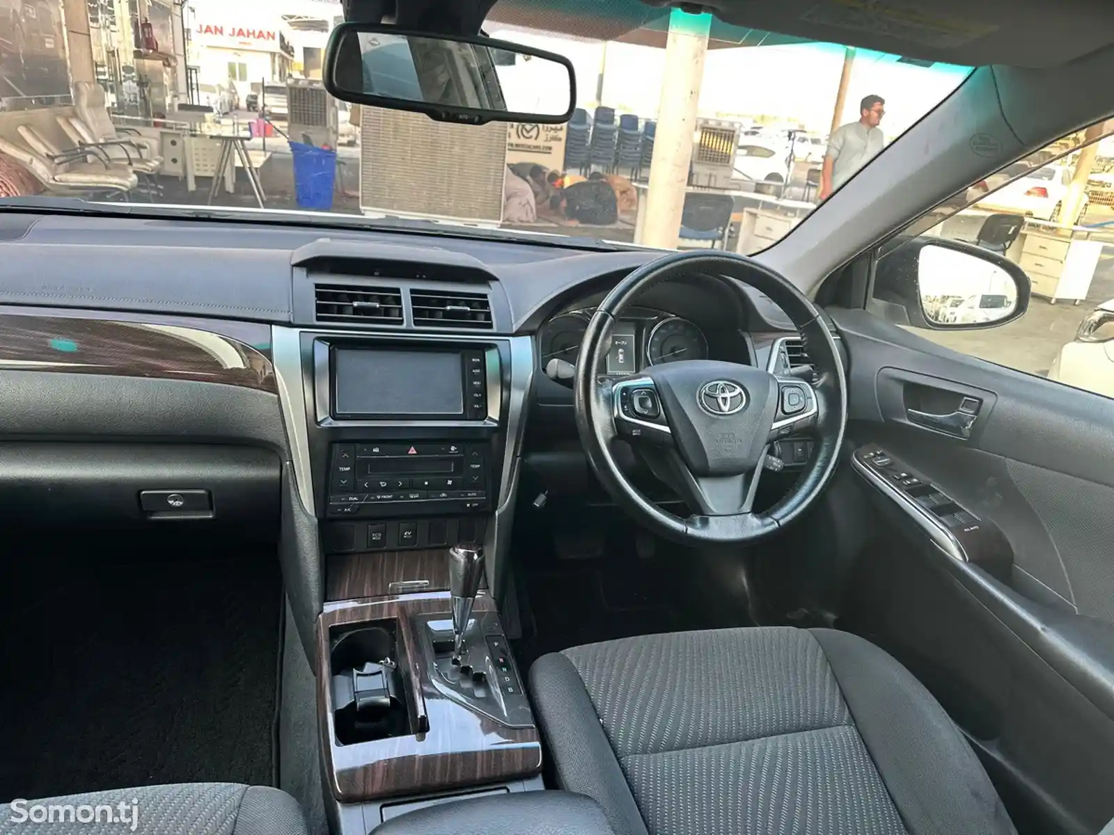 Toyota Camry, 2015-8