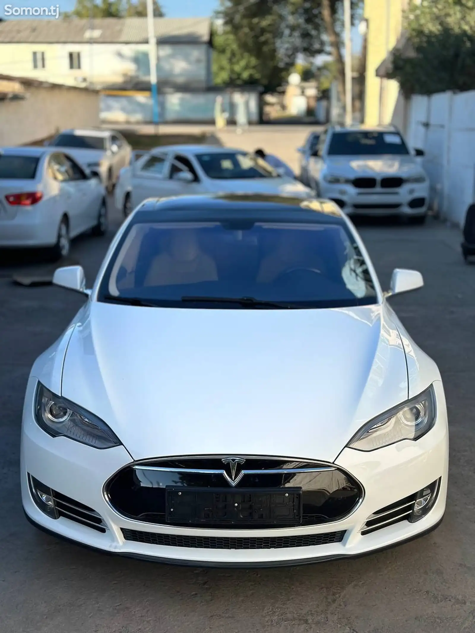 Tesla Model S, 2013-5