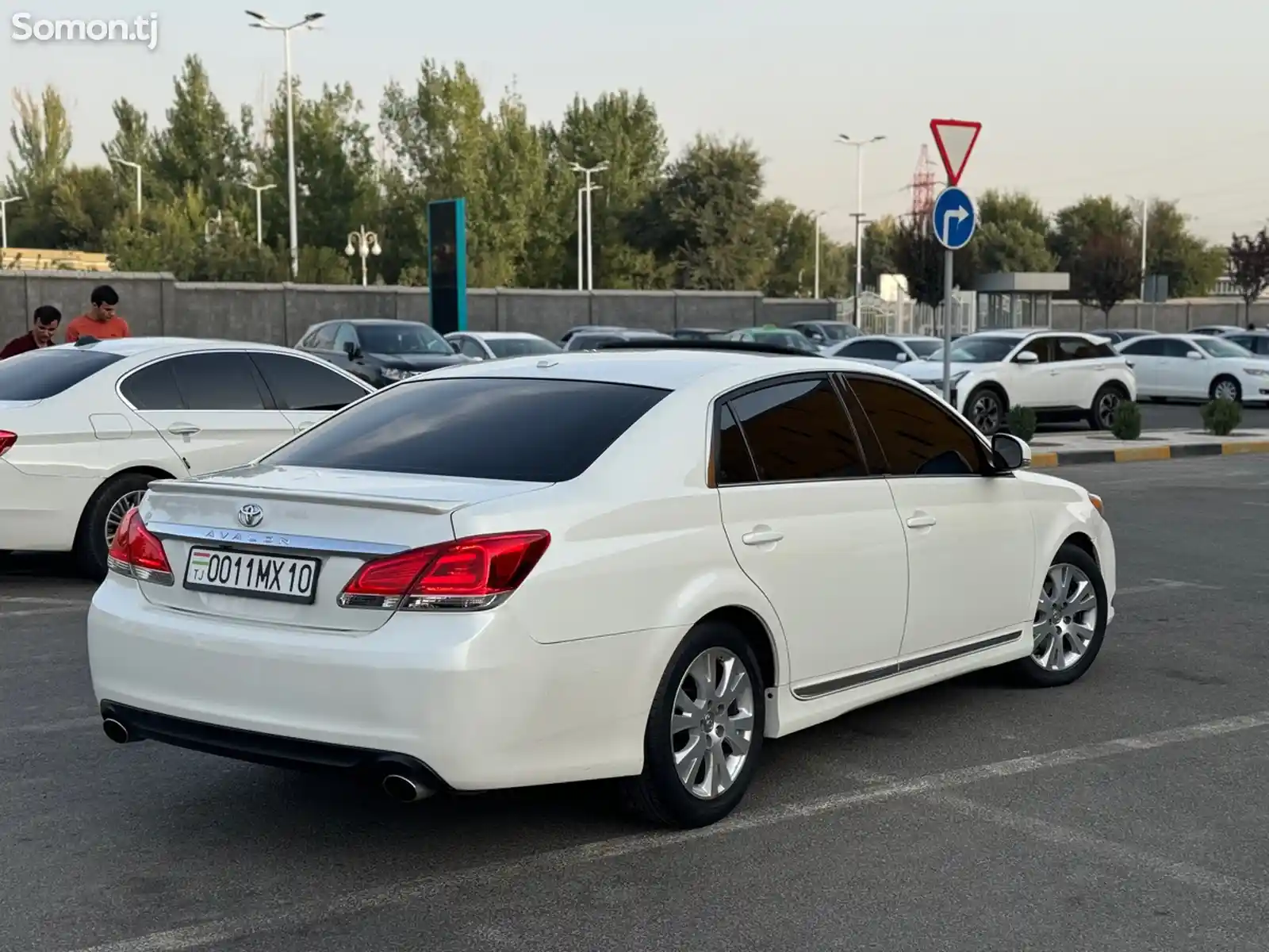 Toyota Avalon, 2011-5