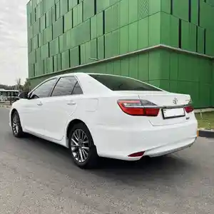 Toyota Camry, 2015