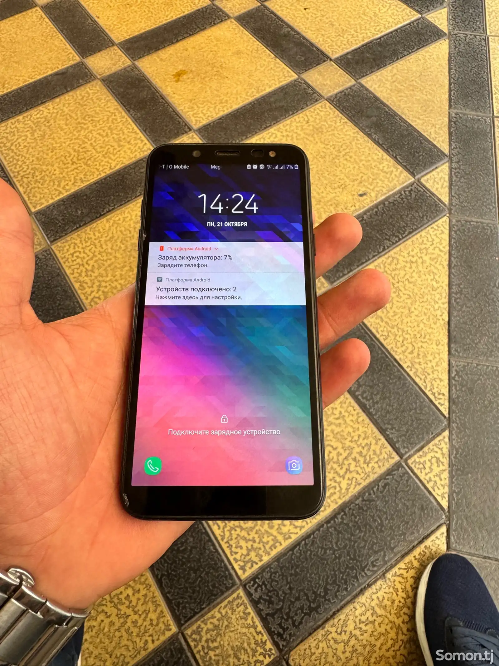 Samsung Galaxy A6-1