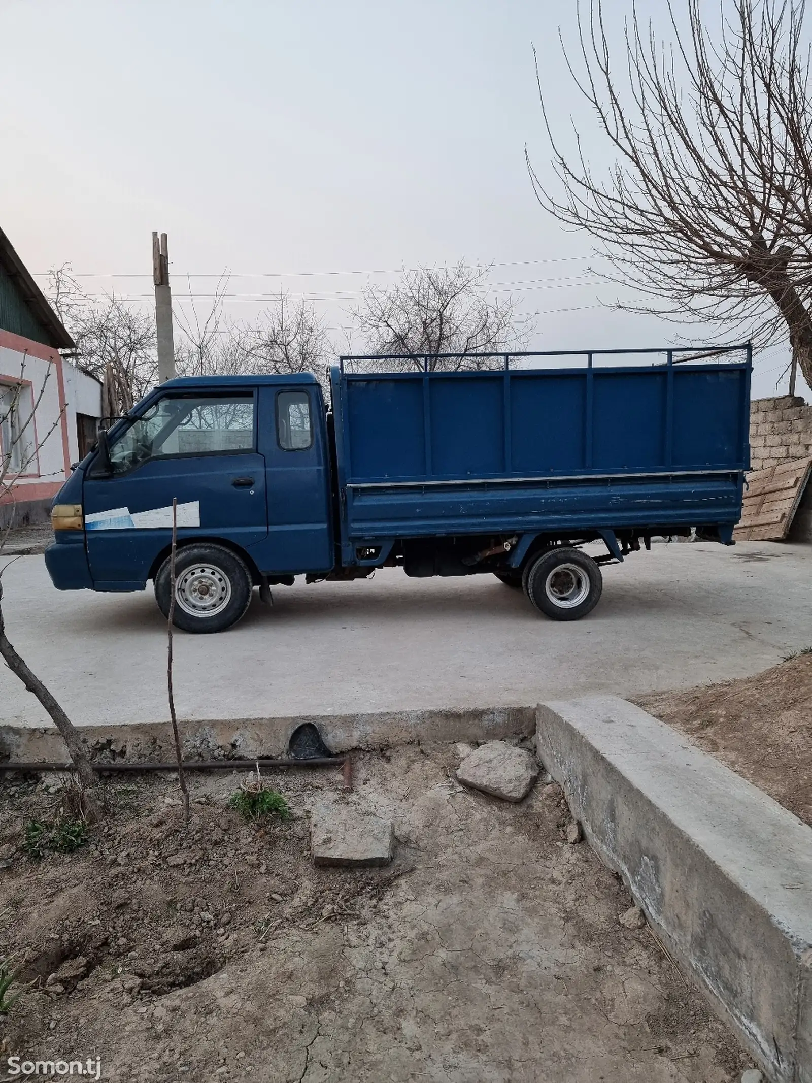 Бортовой автомобиль Hyundai Porter, 2002-1