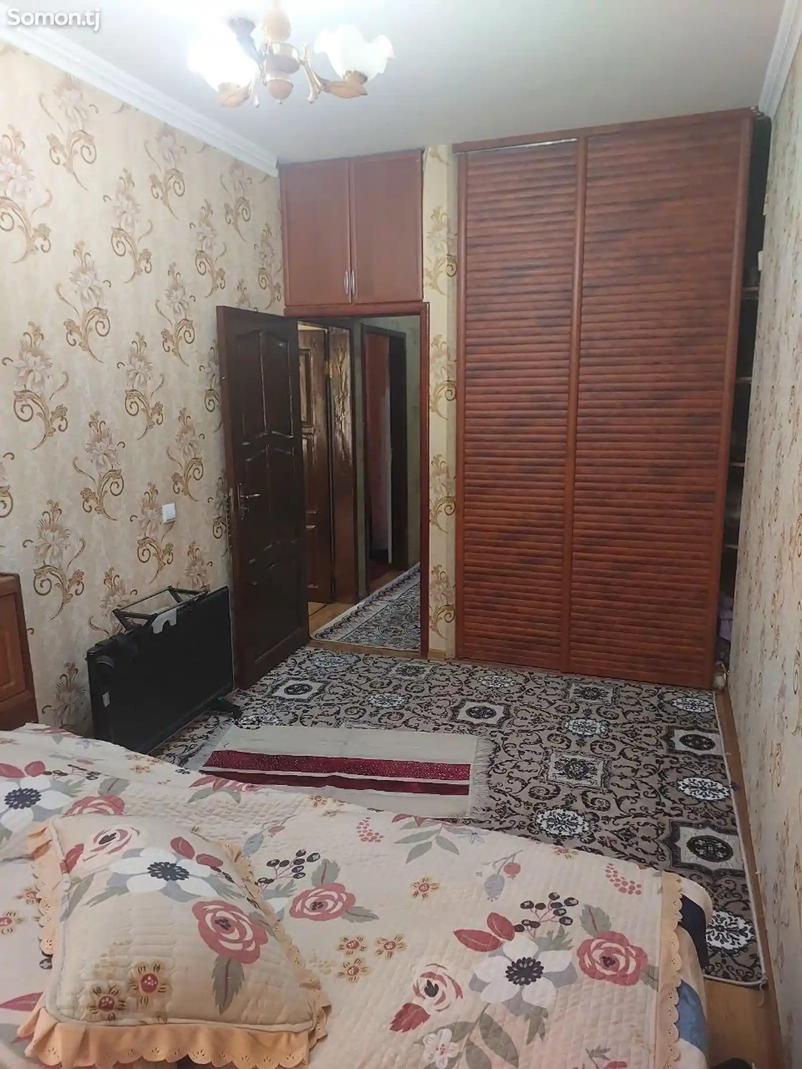 3-комн. квартира, 1 этаж, 1 м², Цирк-8