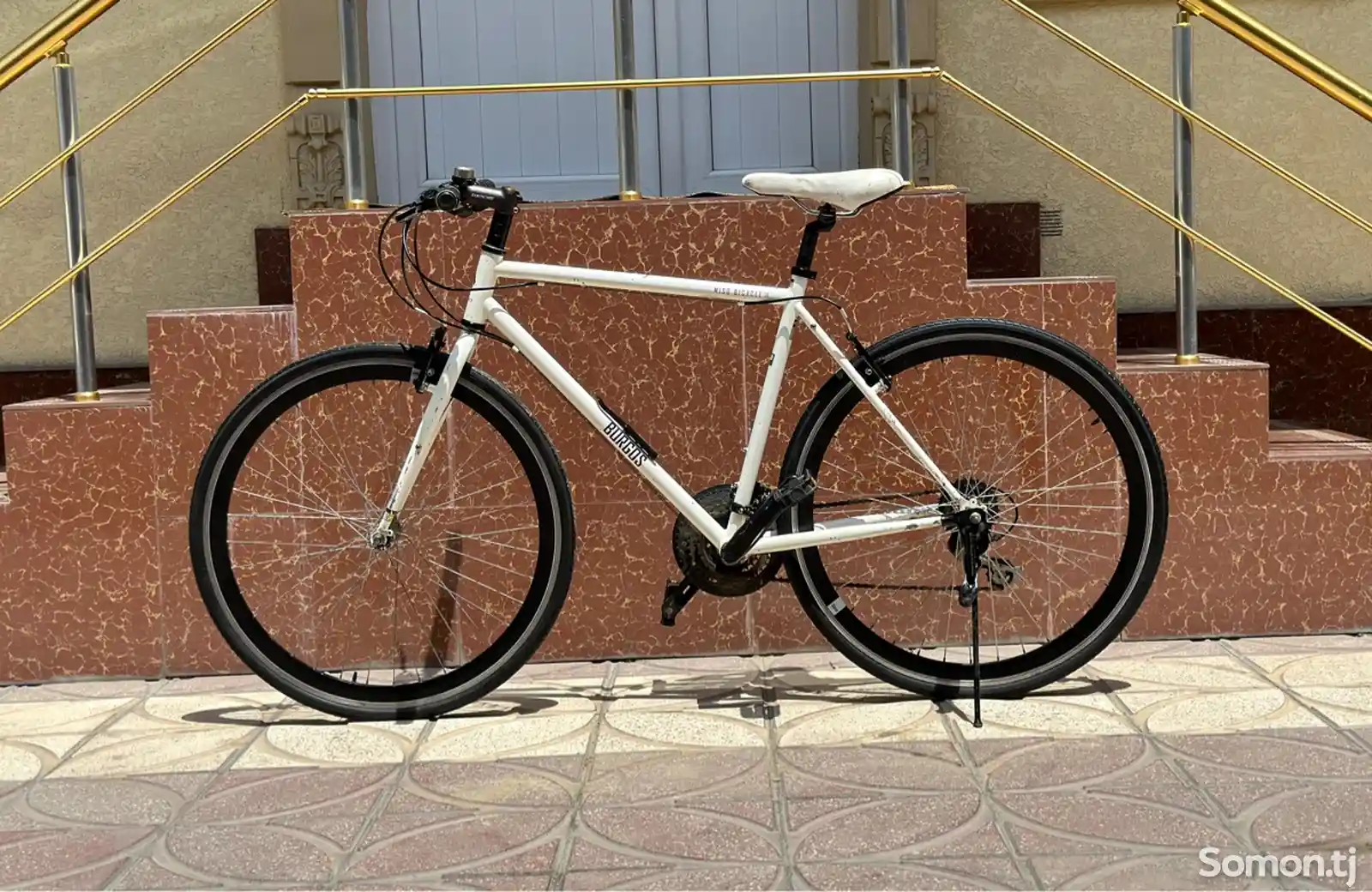 Корейский гоночный велосипед Burgos-1
