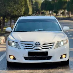 Toyota Camry, 2011