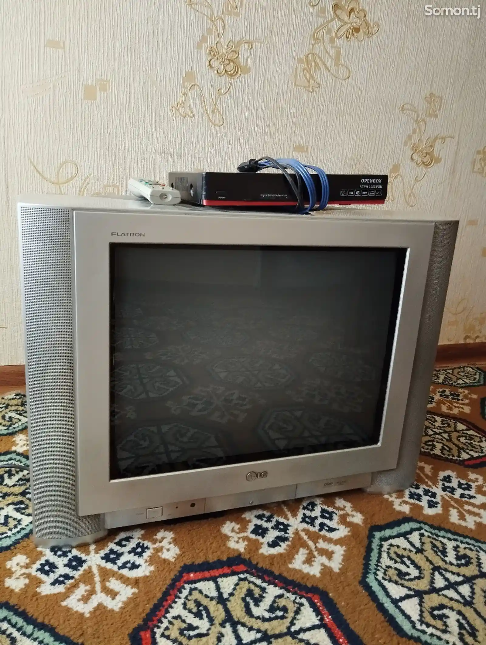 Телевизор LG-2