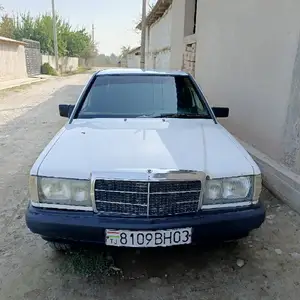 Mercedes-Benz C class, 1987