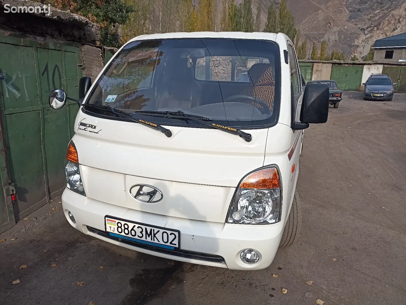 Бортовой автомобиль Hyundai Porter, 2011-1