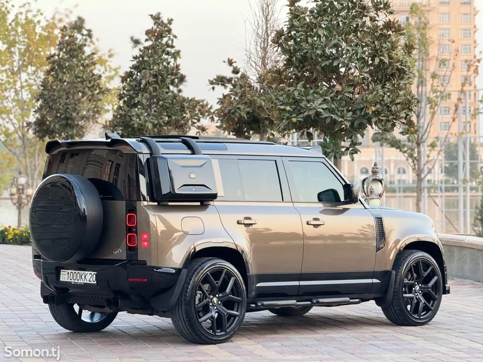 Land Rover Defender, 2021-4