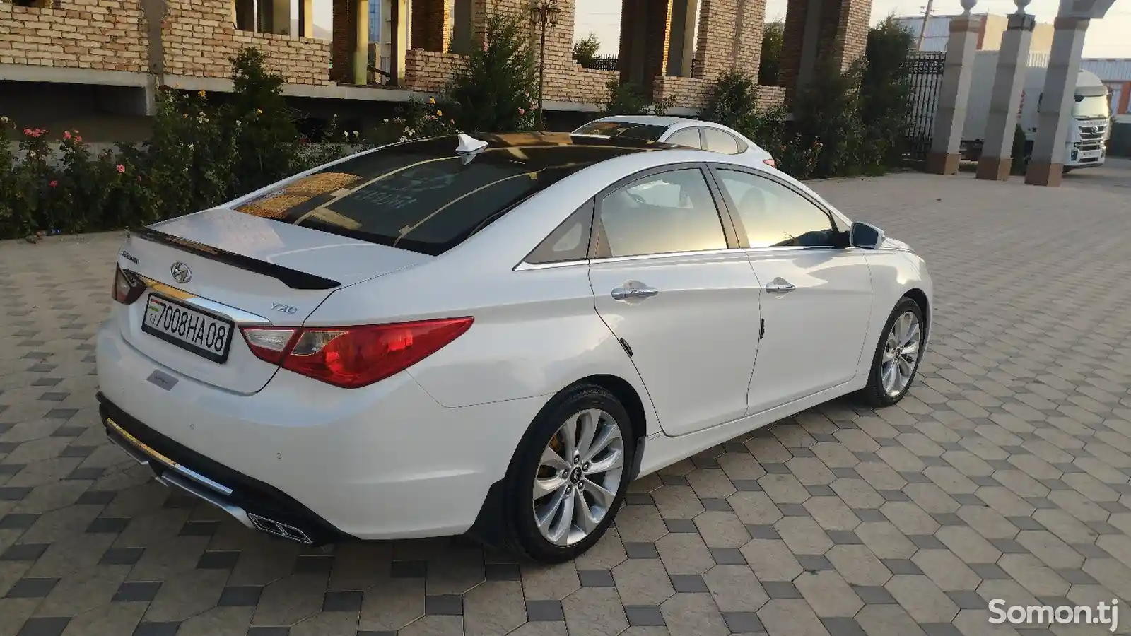 Hyundai Sonata, 2010-7