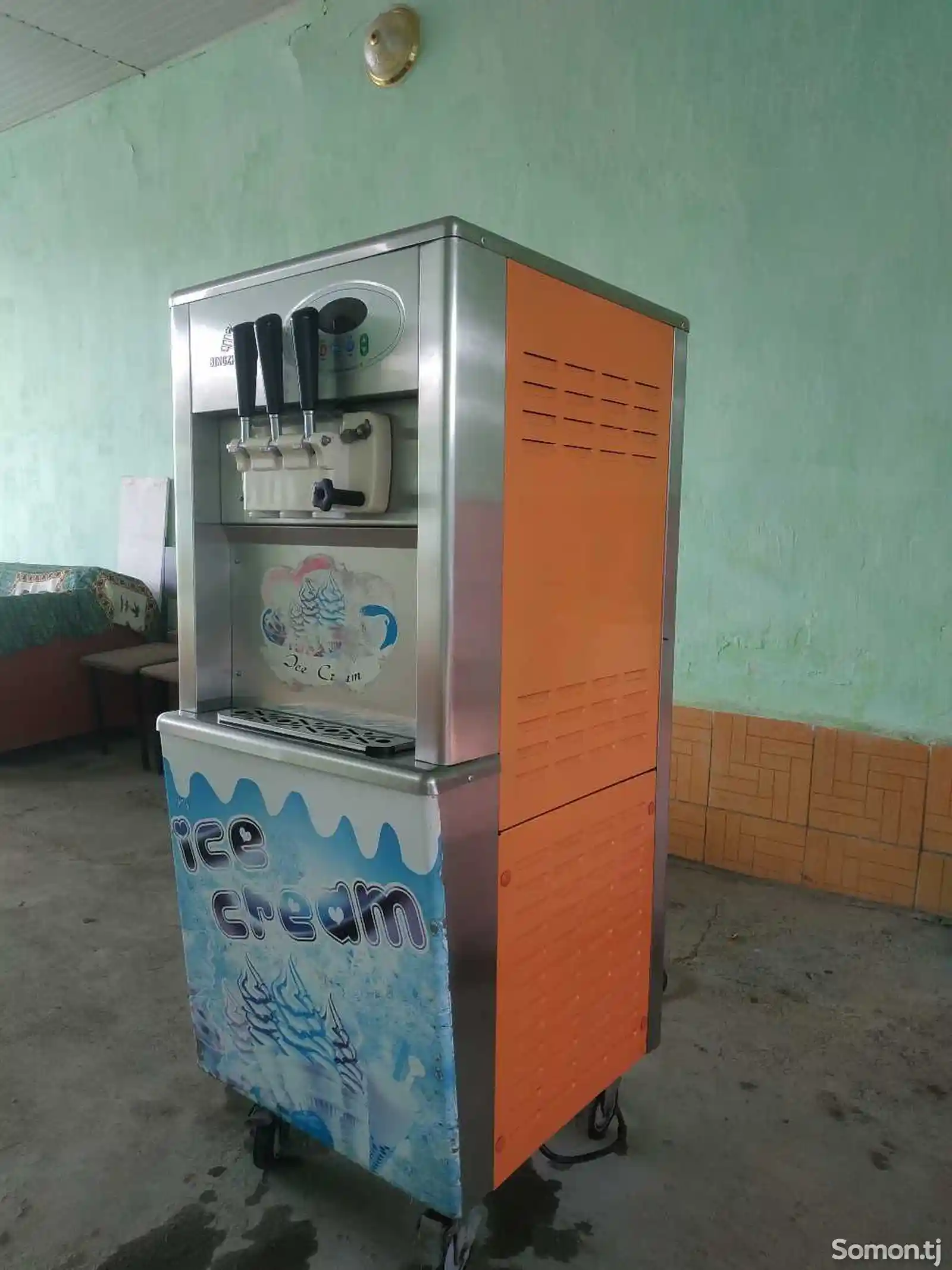 Аппарат Фризер для приготовления мороженого-3