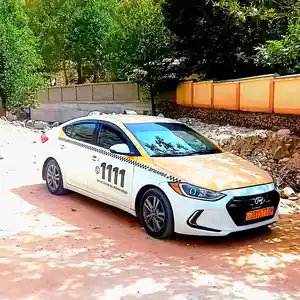 Hyundai Elantra, 2017