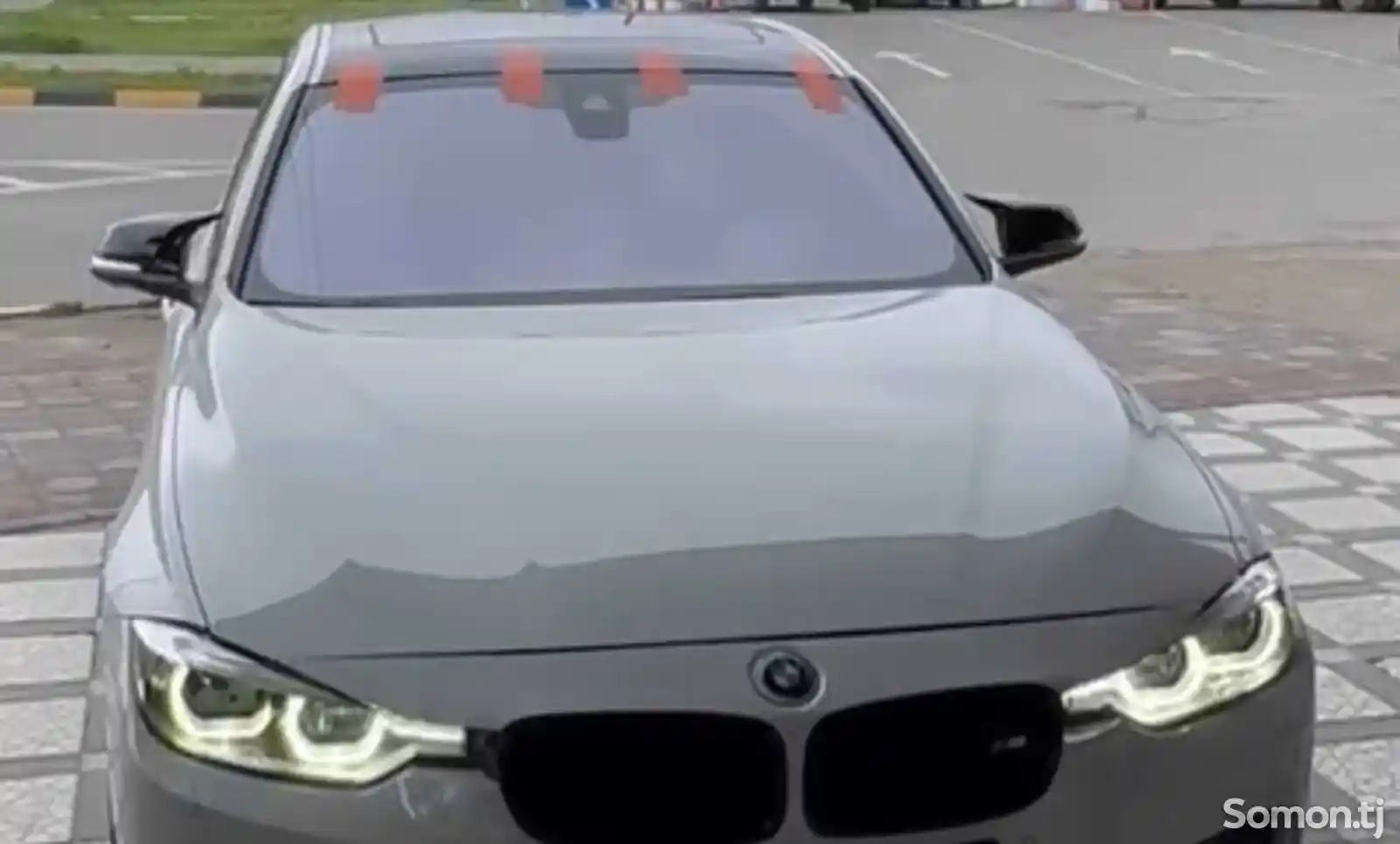Лобовое стекло на BMW F30