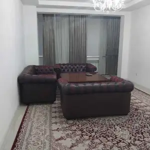 2-комн. квартира, 2 этаж, 80м², 92мкр