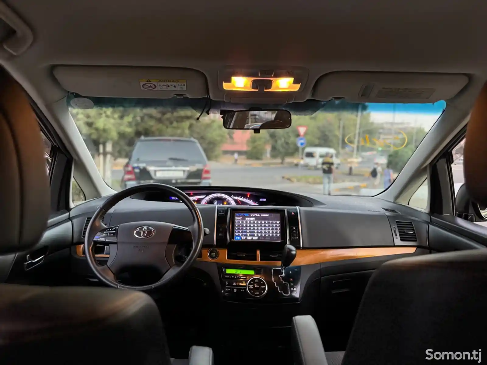 Toyota Estima, 2015-15