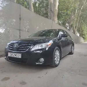 Toyota Camry, 2011