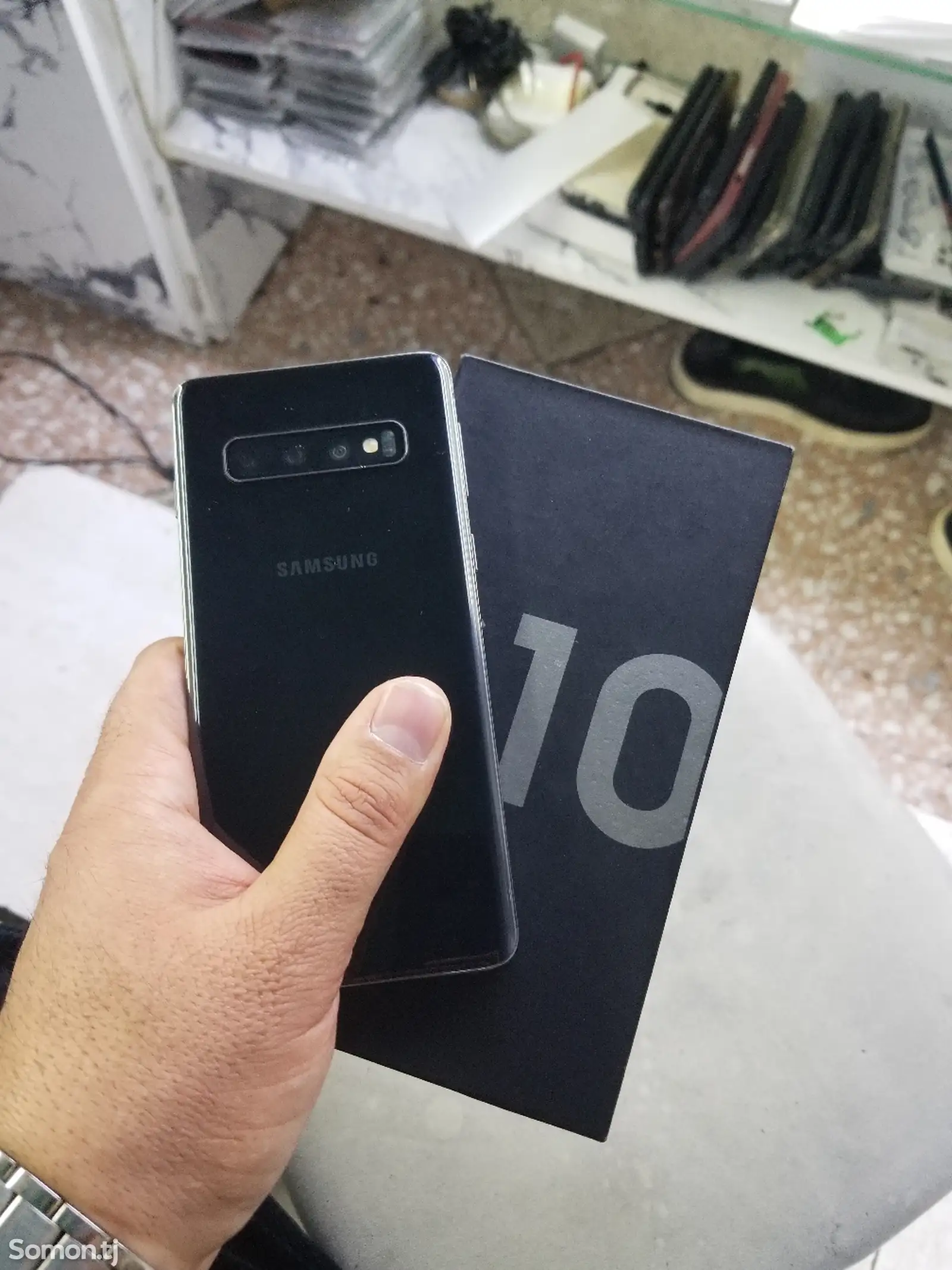 Samsung Galaxy S10-1