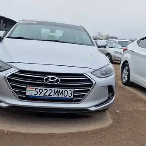 Hyundai Elantra, 2017